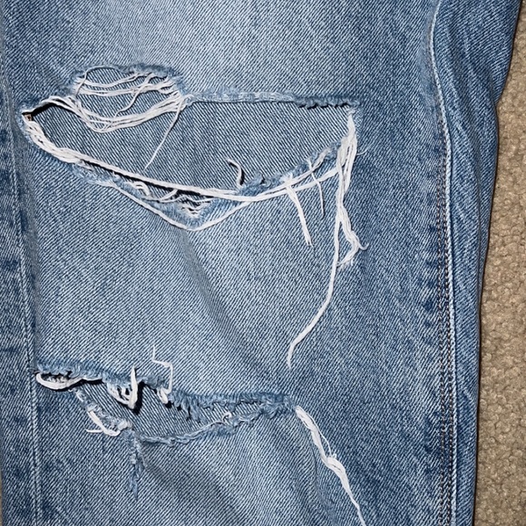 American Eagle Outfitter’s Mom Jeans high rise - Picture 7 of 8